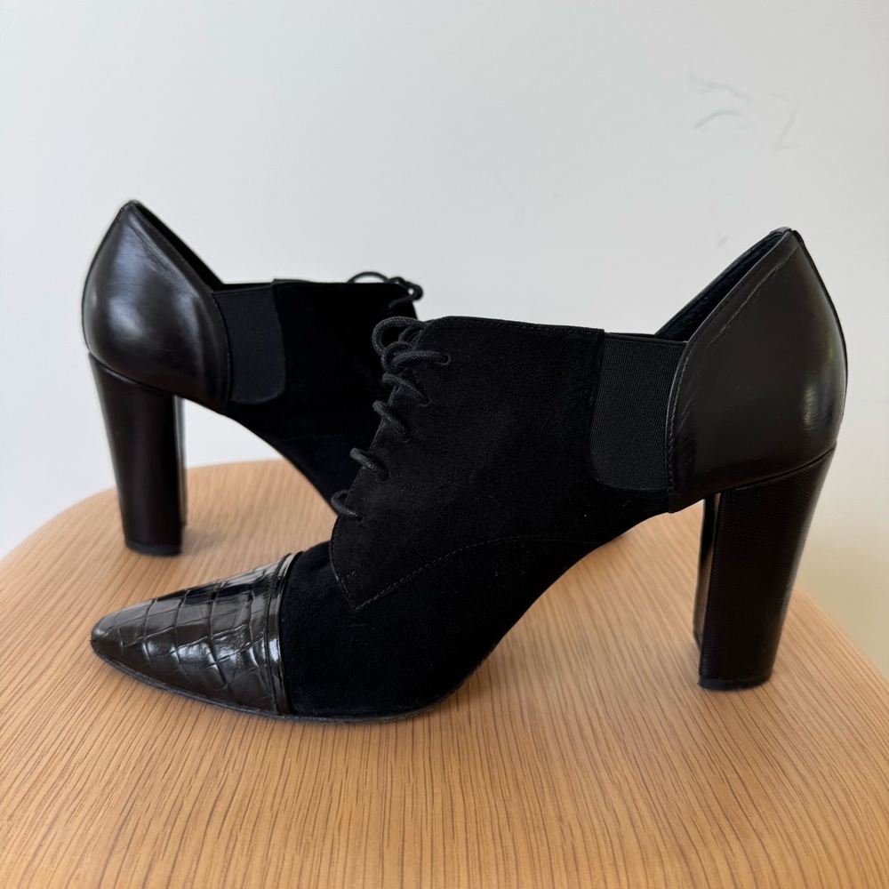 Donald J. Pliner Black Lace-up High Heels 
Suede & Leather